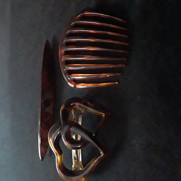 Hair Accessories - Picture 1 of 7